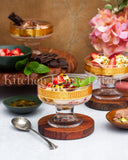 Load image into Gallery viewer, Stylish La Medusa Luxe Design Gold Ice Cream/ Dessert Bowls - Set of 4